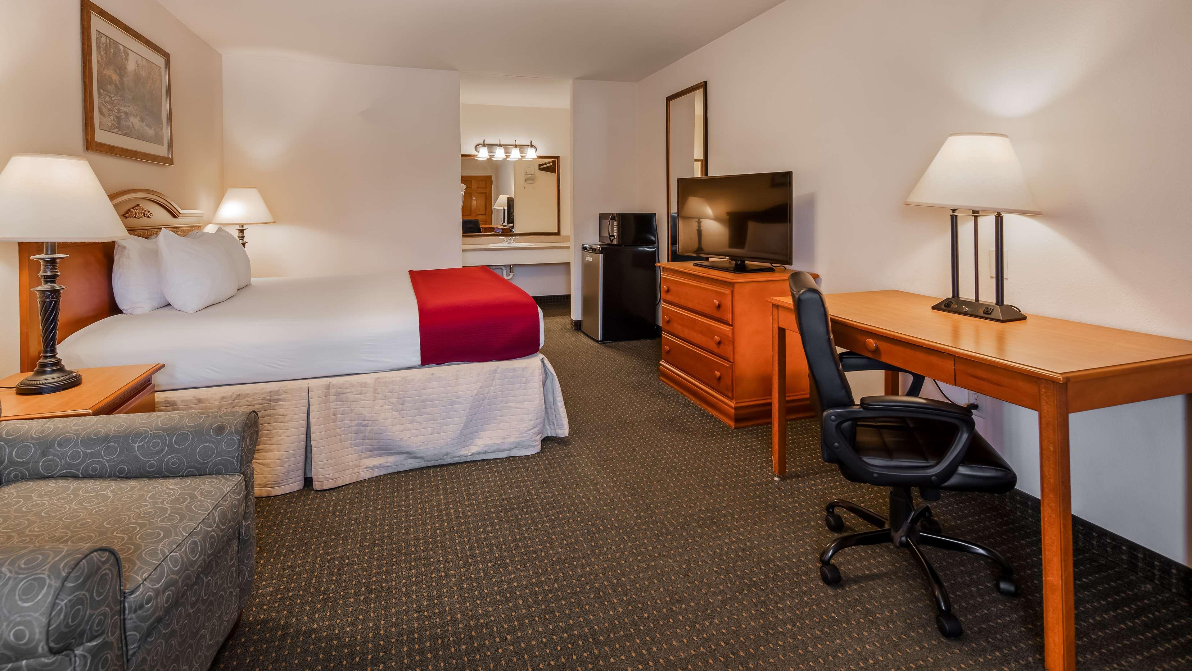 Surestay Hotel By Best Western Leesville Экстерьер фото